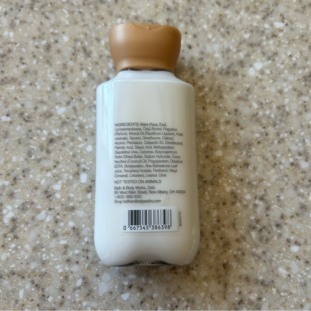 Bath and body works snowy morning super smooth body hand lotion w/ shea butter - Picture 3 of 3